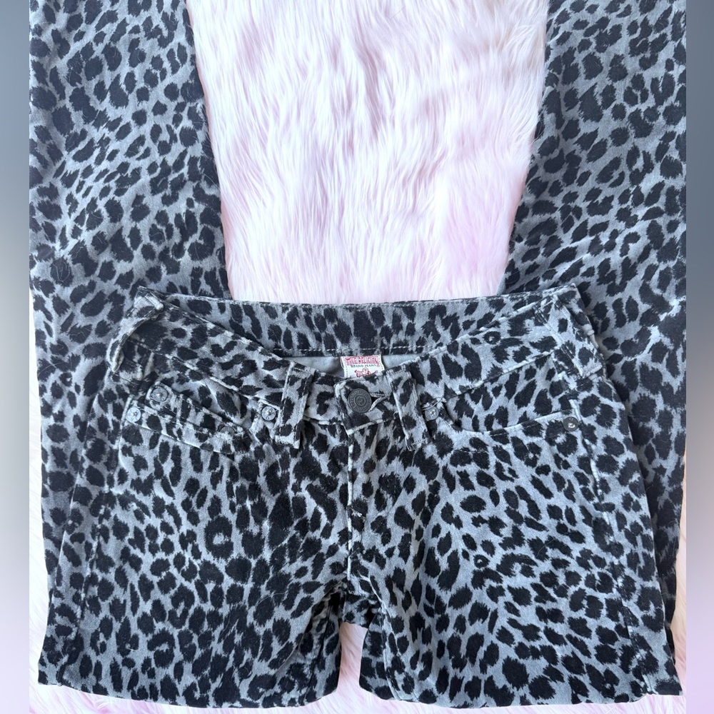 True Religion Y2K Black and Gray Leopard Velvet Jeans - Picture 4 of 6